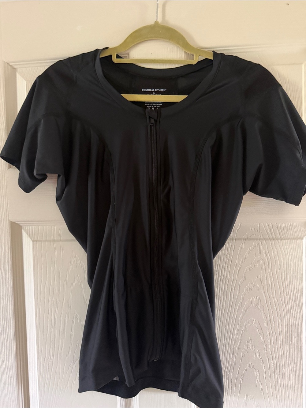 Postural Fitness Alignmed Black Short-Sleeve Zip-Front shirt